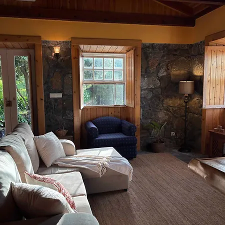 Casa Da Terra Alta * Santo Amaro (Azores)