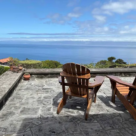 Casa Da Terra Alta Holiday home *