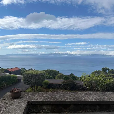 Casa Da Terra Alta * Santo Amaro (Azores)